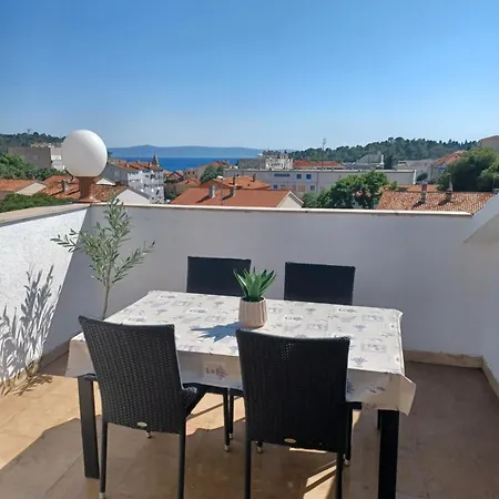 Apartments Emilija Makarska Room photo