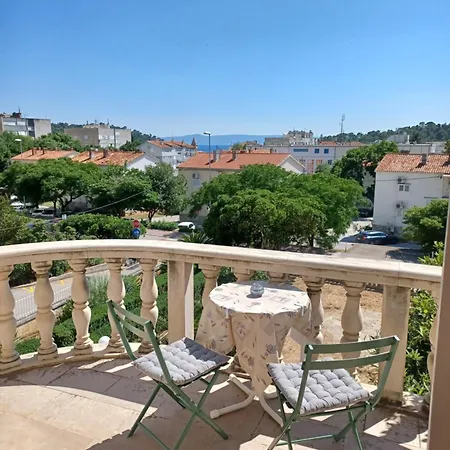 Apartments Emilija Makarska Room photo