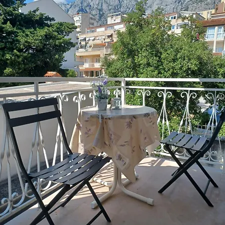 Apartments Emilija Makarska Room photo