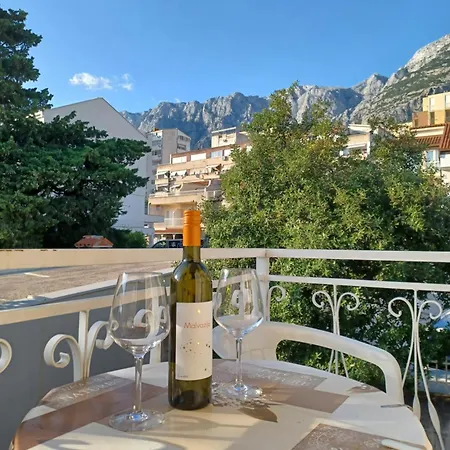 Apartments Emilija Makarska Exterior photo