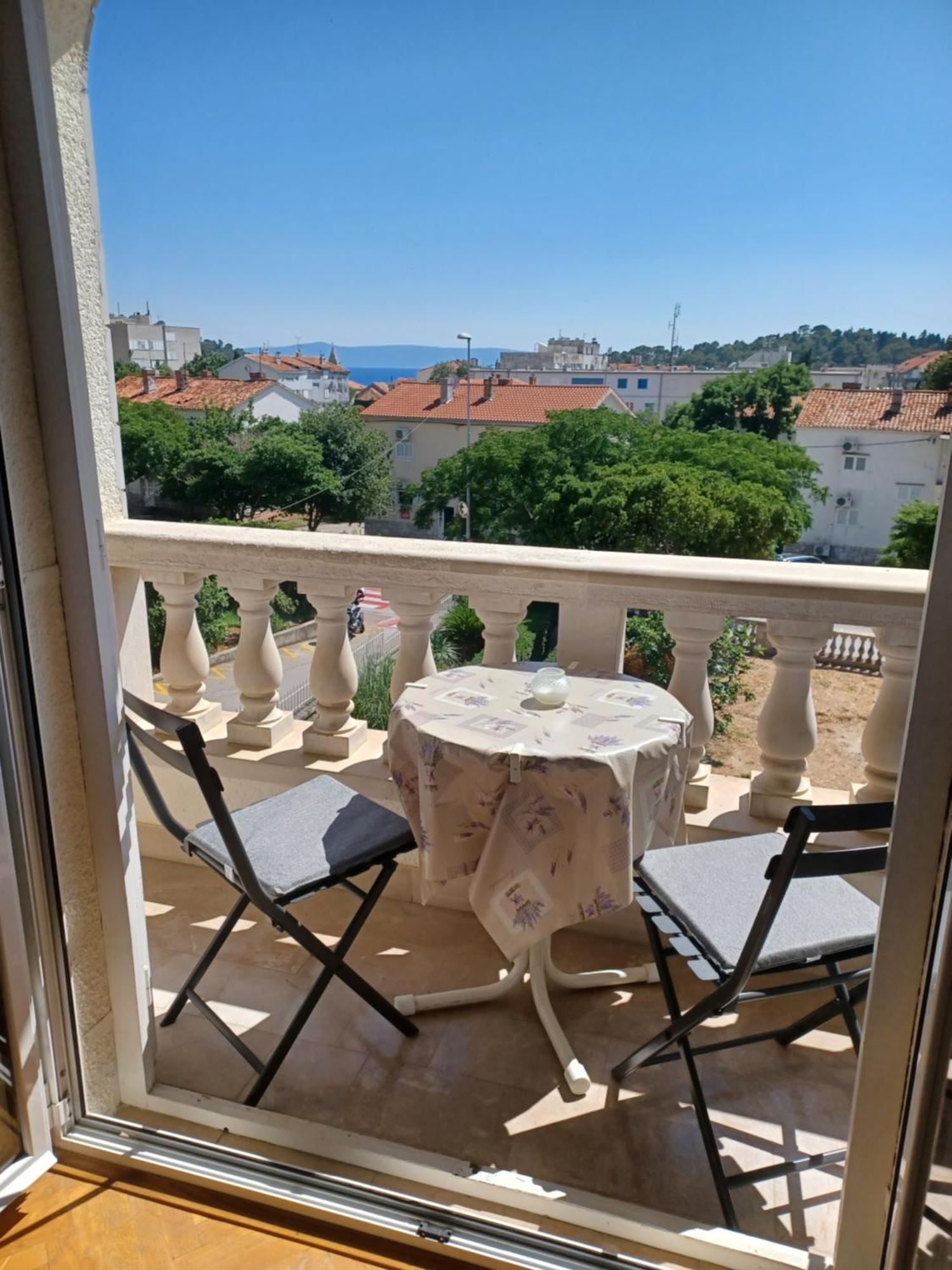 Emilija * Makarska